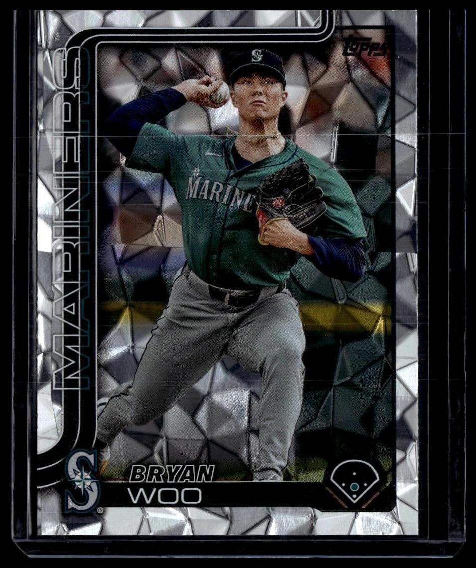 2025 Topps #327 Bryan Woo Diamante Foil