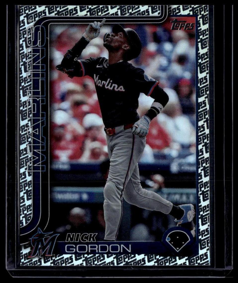 2025 Topps #57 Nick Gordon Topps Foil Pattern