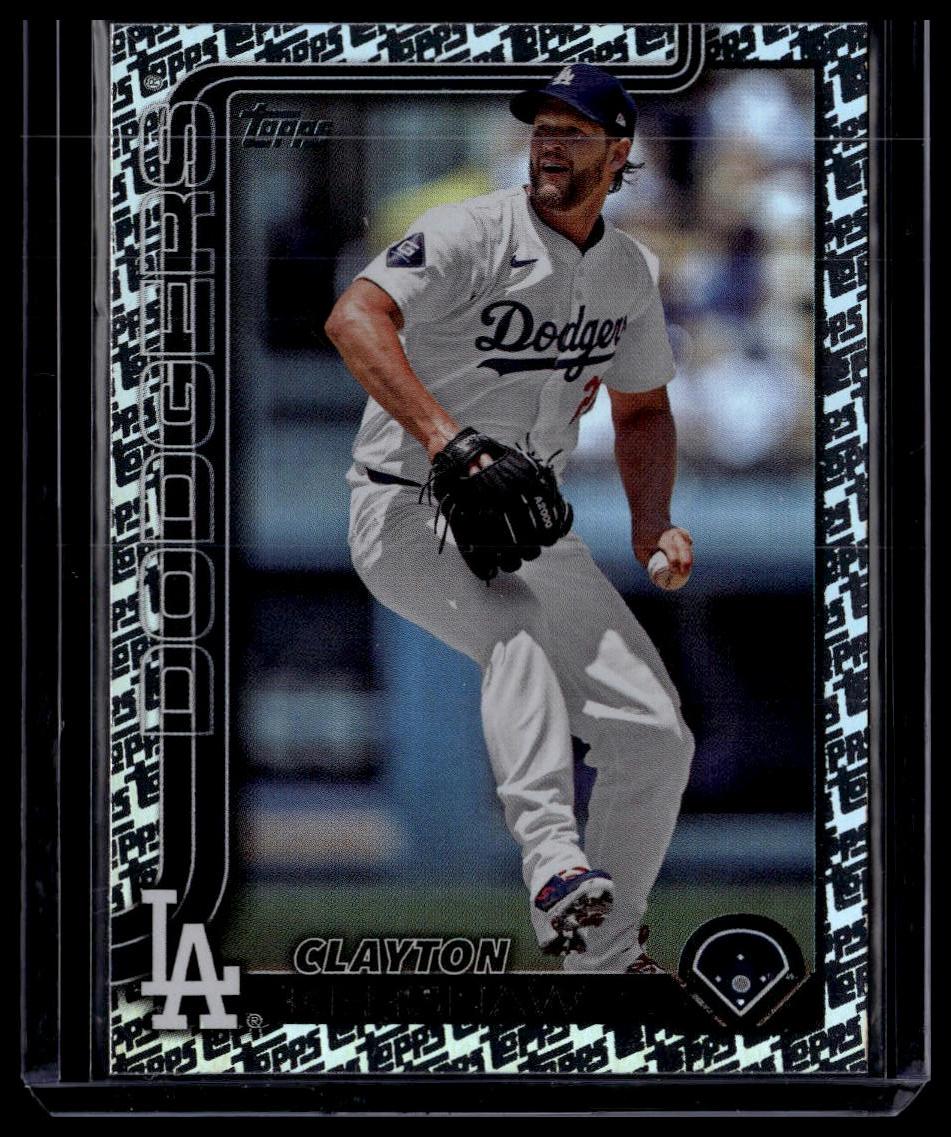 2025 Topps #146 Clayton Kershaw Topps Foil Pattern
