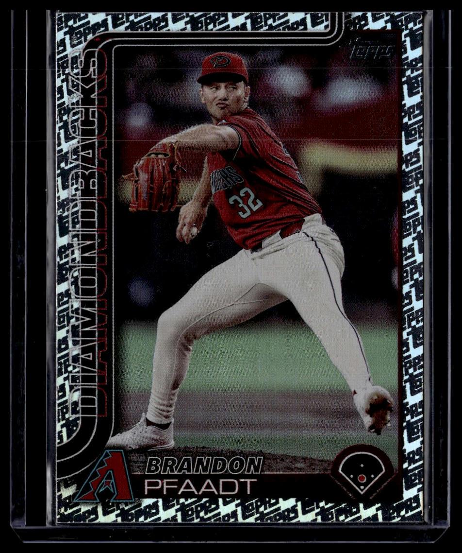 2025 Topps #182 Brandon Pfaadt Topps Foil Pattern