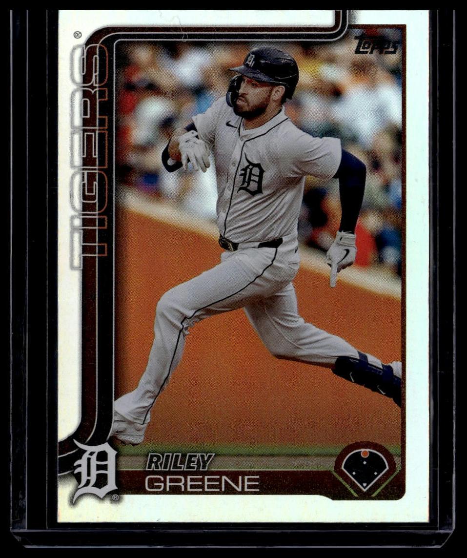 2025 Topps #332 Riley Greene Rainbow Foil