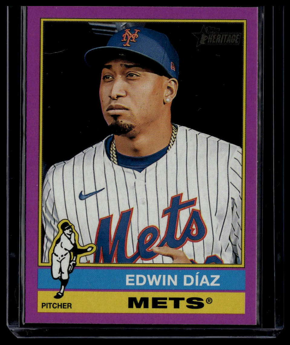 2025 Topps Heritage #243 Edwin Díaz Light Purple