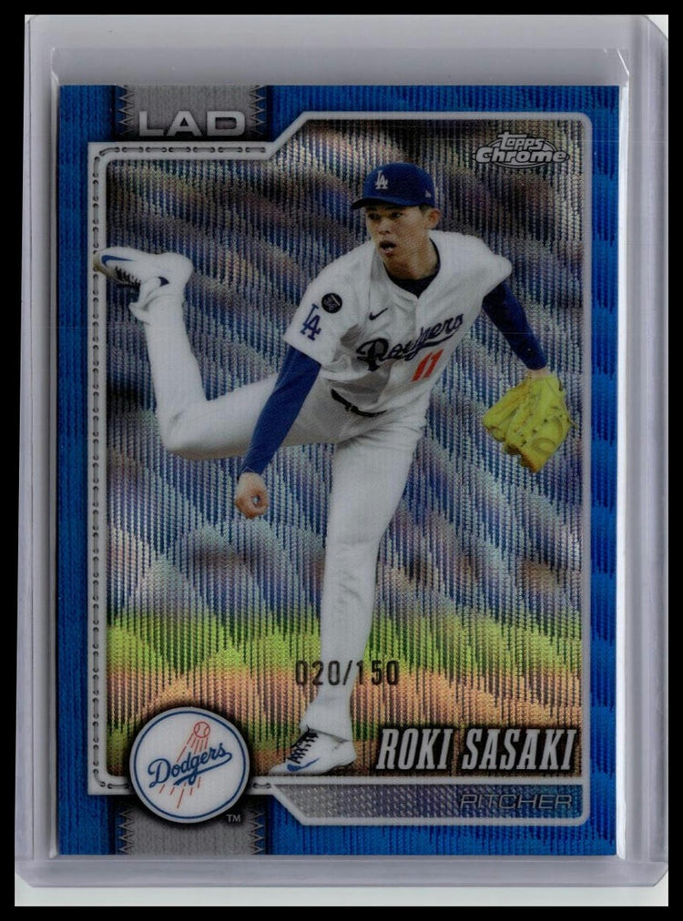 2026 Topps Chrome #199 Roki Sasaki Refractors front